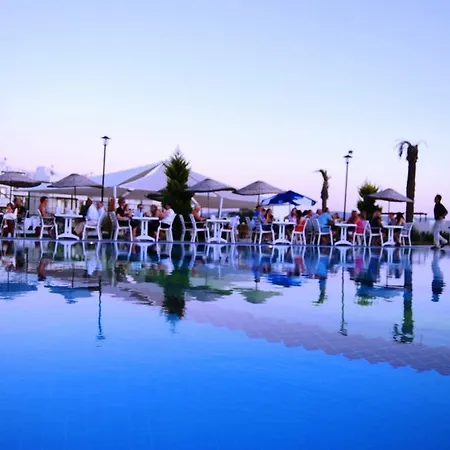 Evoteli Group Turquoise 3+1 Ozel Havuzlu Bogazici