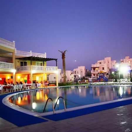 Evoteli Group Turquoise 3+1 Ozel Havuzlu Villa *