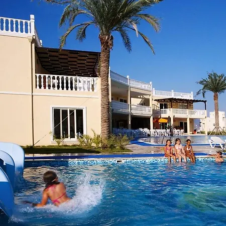 Evoteli Group Turquoise 3+1 Ozel Havuzlu Villa *